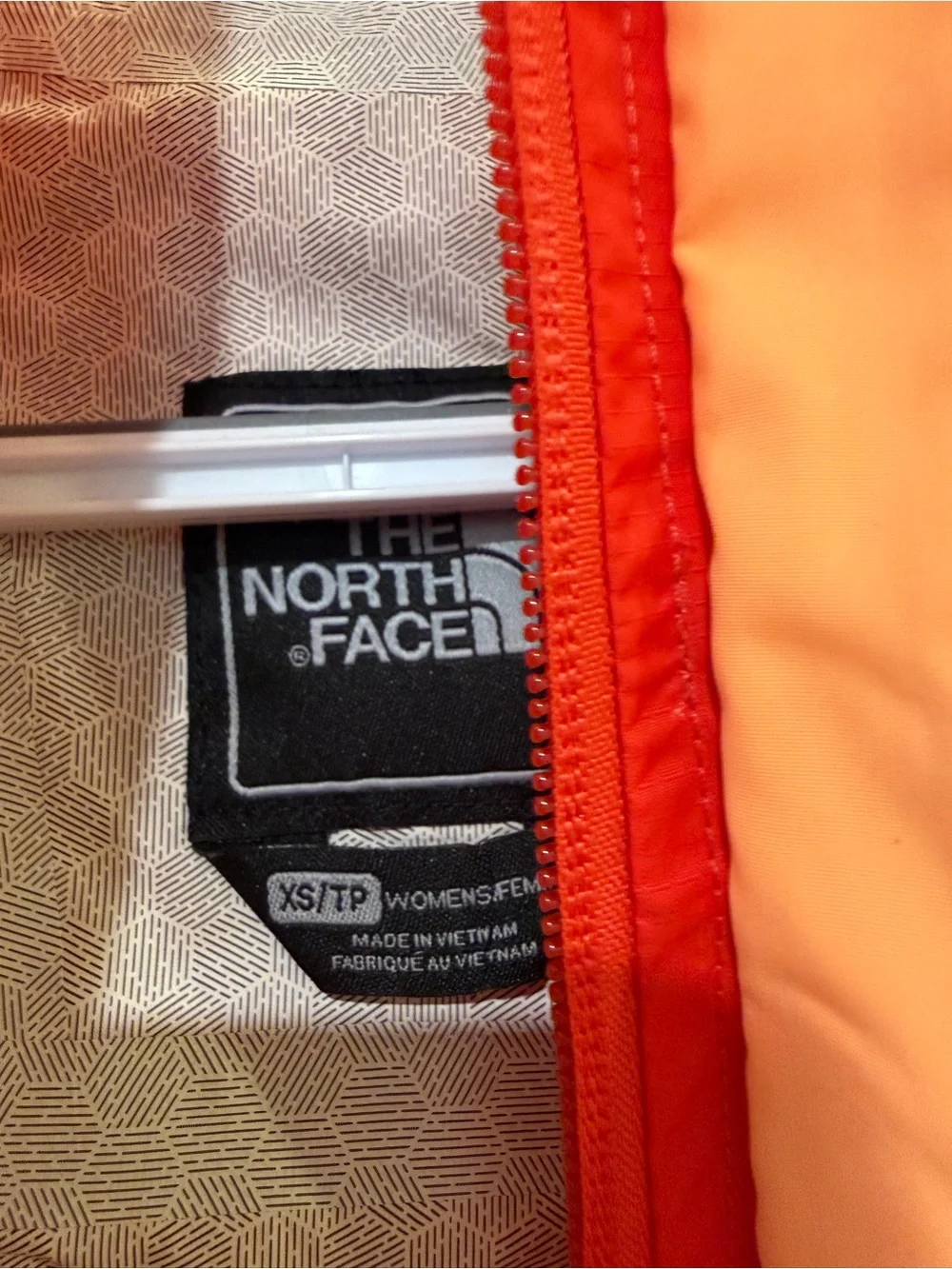 The North Face woman’s Dark Orange Waterproof Hooded Jacket - Picture 3 of 13